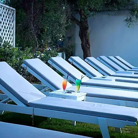 Lägenhetshotell Fedra Boutique 4*