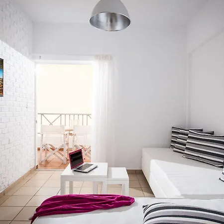 아파트호텔 Fedra Boutique 헐소니소스